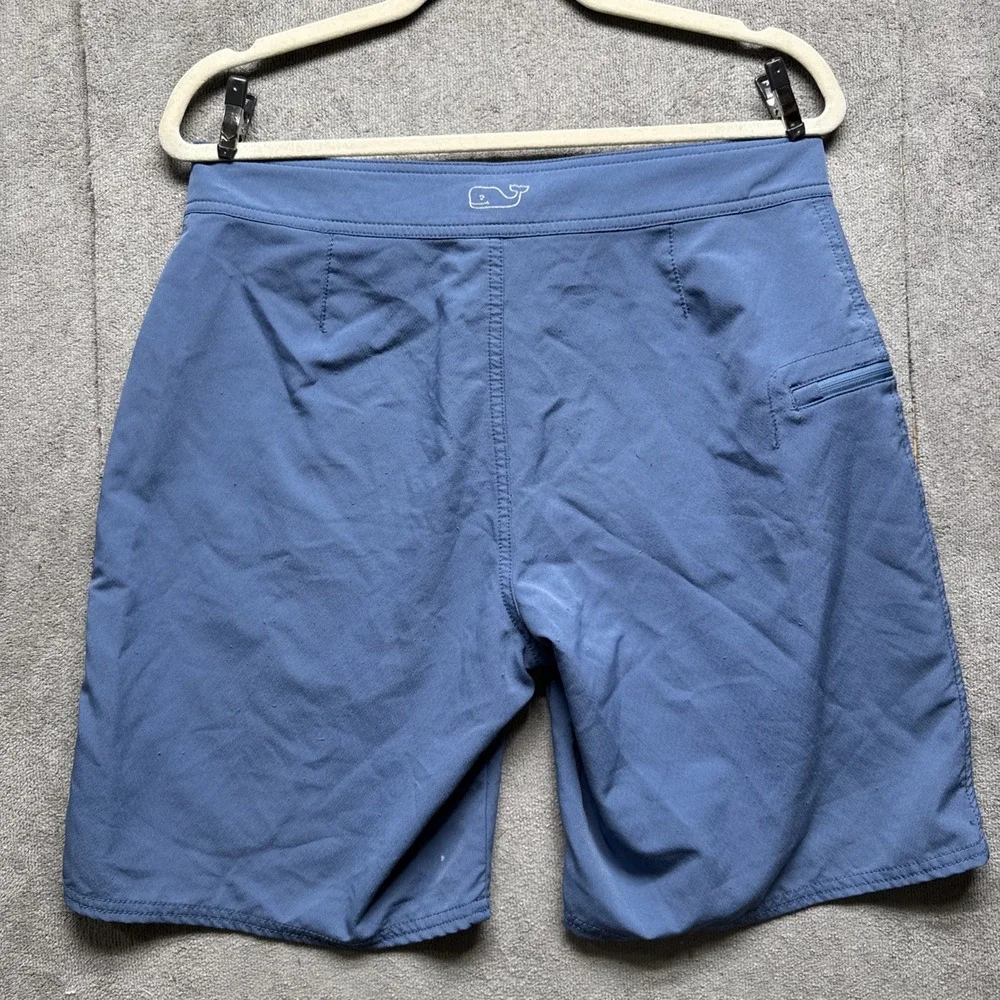 Vineyard Vines small discoloration